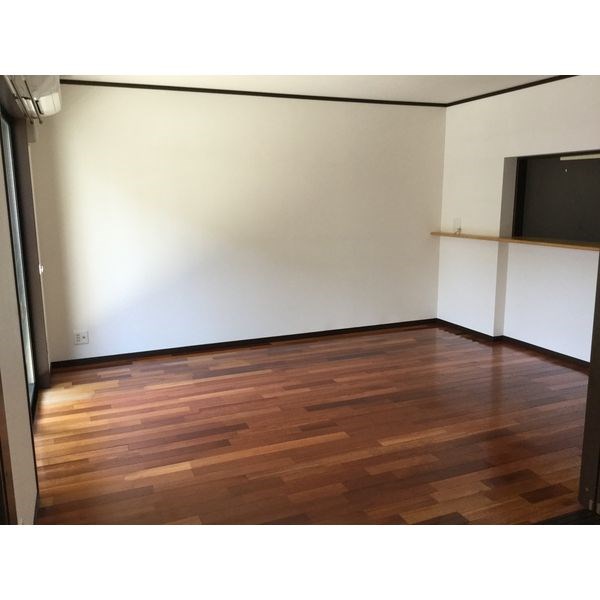 アヴニール リビング