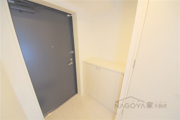 PULCHRA IMAIKE 玄関