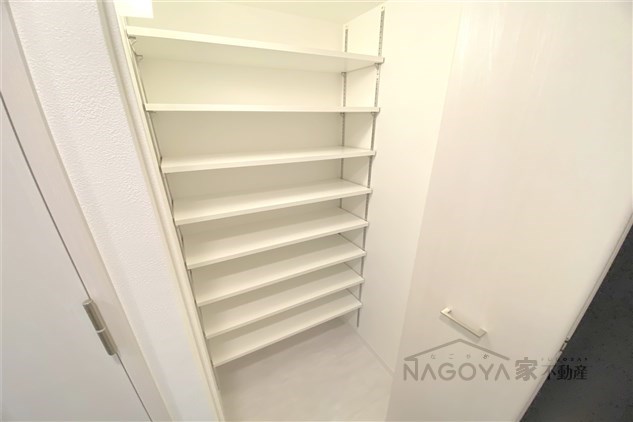 メイクス名駅南Ⅱ 玄関