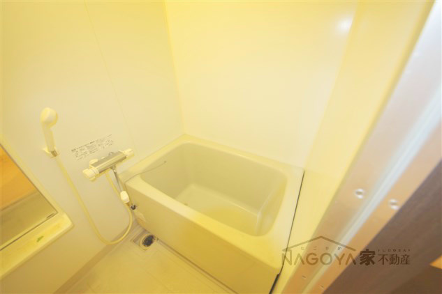 TQレジデンス名古屋錦 風呂画像