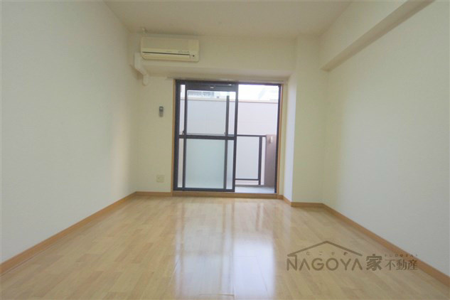 ベル千種 リビング