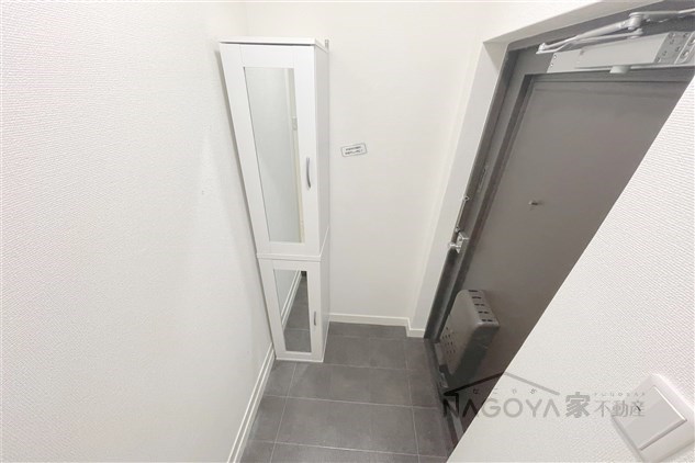 ウィステリア矢田 玄関