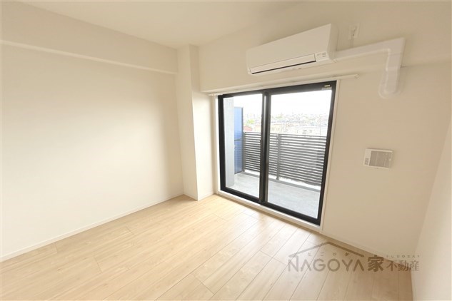 ステージファースト名古屋尾頭橋 リビング