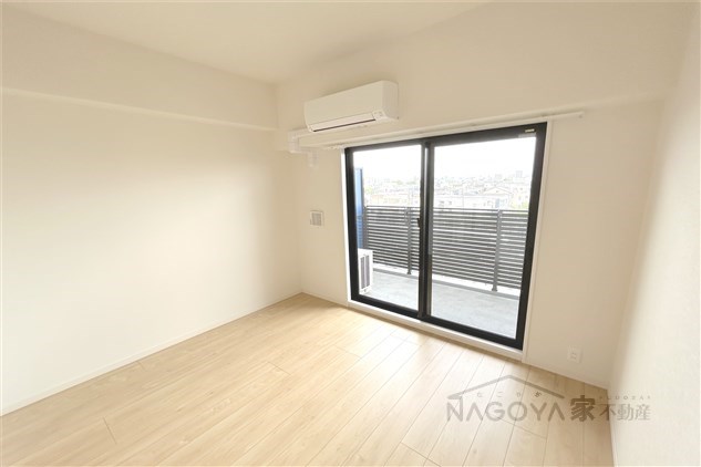 ステージファースト名古屋尾頭橋 リビング