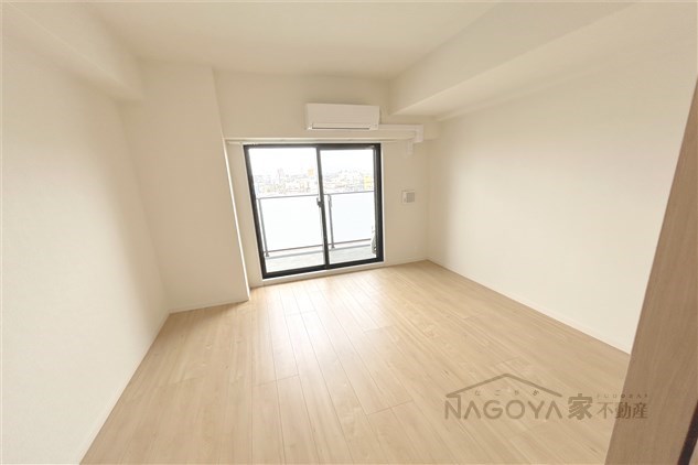 ステージファースト名古屋尾頭橋 リビング