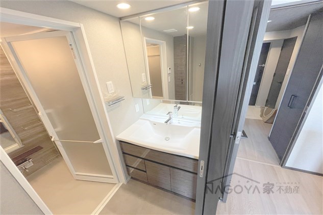 プレサンスロジェ栄パークサウス その他3