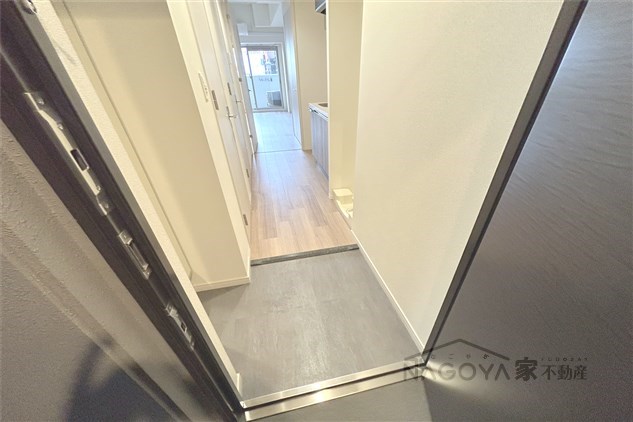 プレサンス今池駅前フェルディノ 玄関