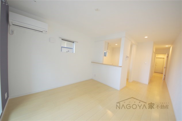 クラージュ平安 リビング