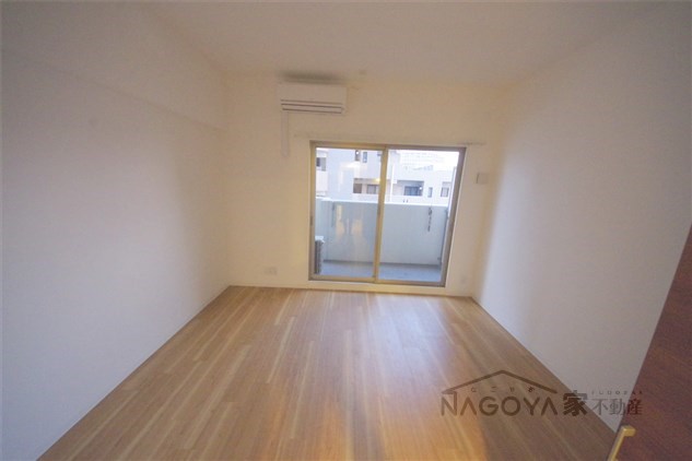 パルティール千種 リビング