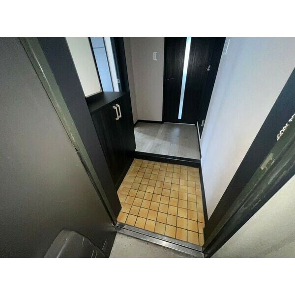 ツインズフラットS棟 玄関