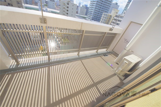 ヴァリエ東別院 ベランダ