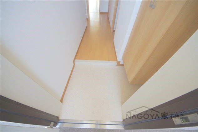 オルソパール伝馬 玄関