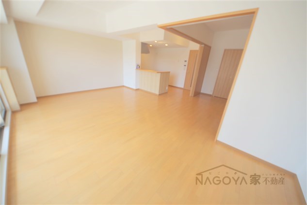 オルソパール伝馬 リビング