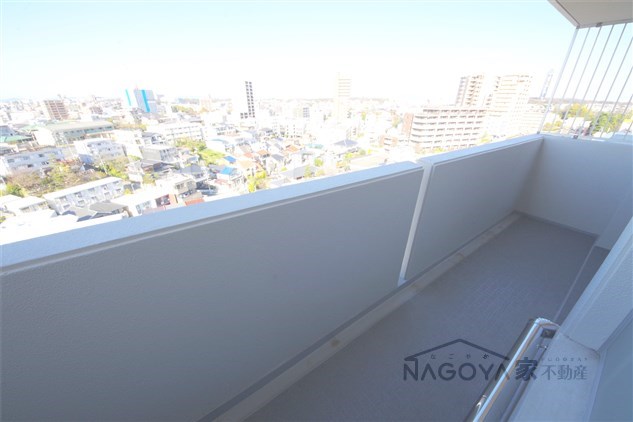 ウェルフォート幸川 ベランダ