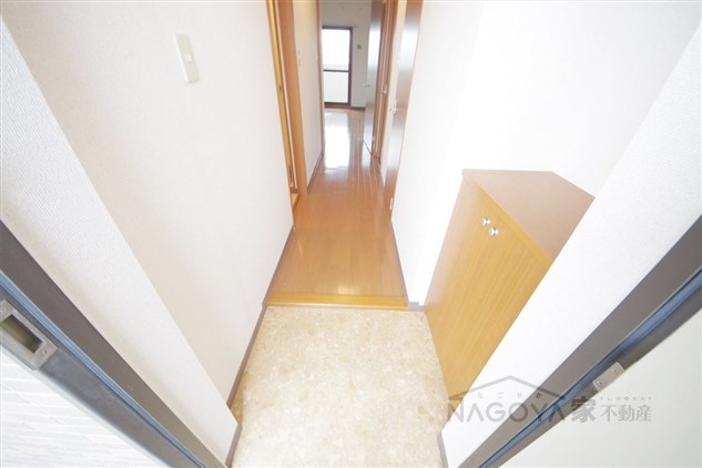 グランシャリオ覺王山 玄関