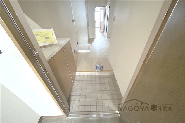 イーストスタービル 玄関