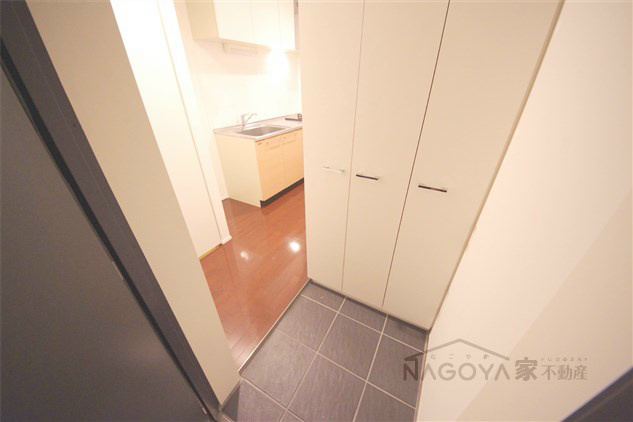 エルブ浄心 玄関