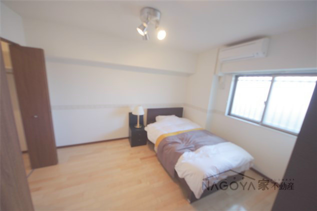 ロイヤルパークス千種 ベッドルーム