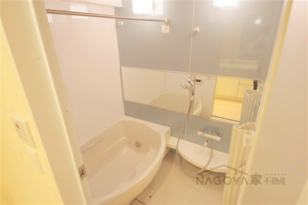 ロイヤルパークス千種 風呂画像