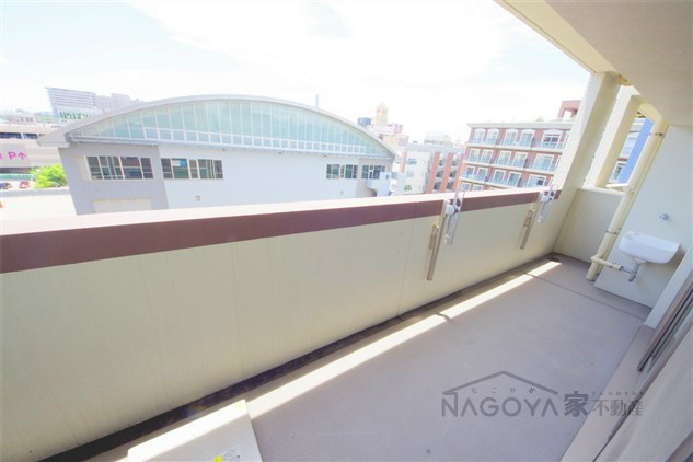 ロイヤルパークス千種 ベランダ