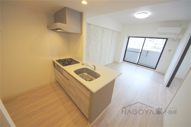 GRANDUKE代官町reverso キッチン