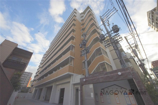 エスポアール泉 外観