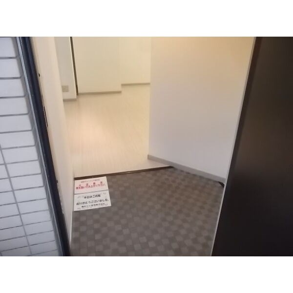 千代田ＺＥＲＯ１ビル 玄関