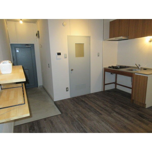 RenoBase本山 玄関