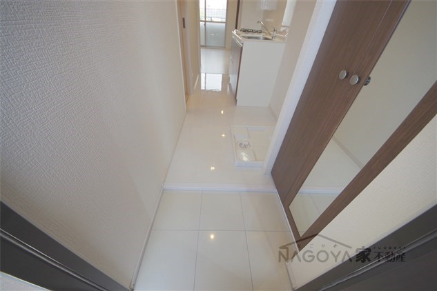 チェルトヴィータ 玄関