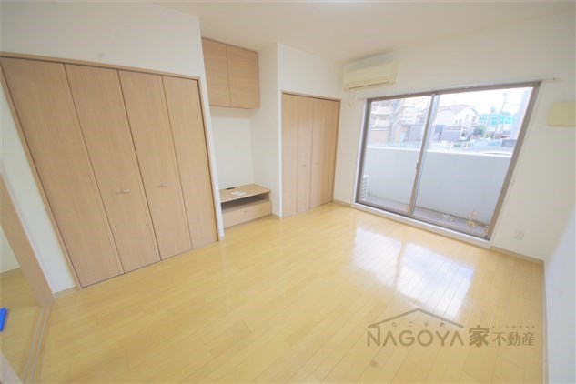 プロビデンス杁中 リビング