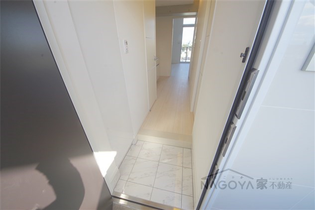 花の木ライズ 玄関