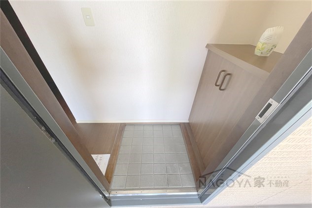 カーサ・ミラソーレ 玄関