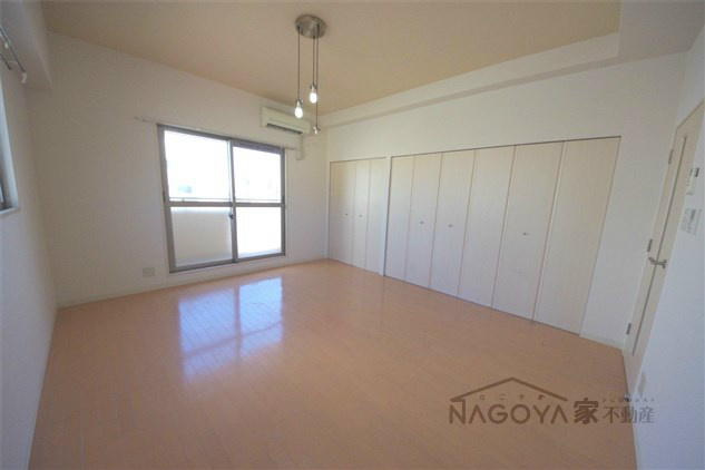 リヴシティ大須 リビング