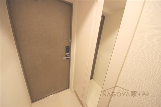 エスリード金山エクセア 玄関