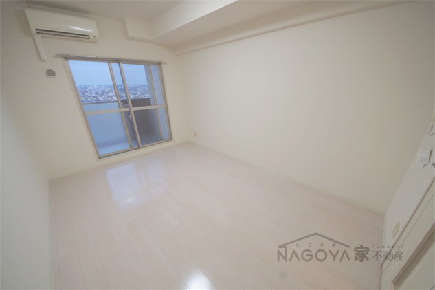 HF今池南レジデンスEAST リビング