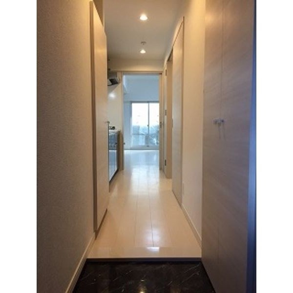 セレニティー名駅 玄関