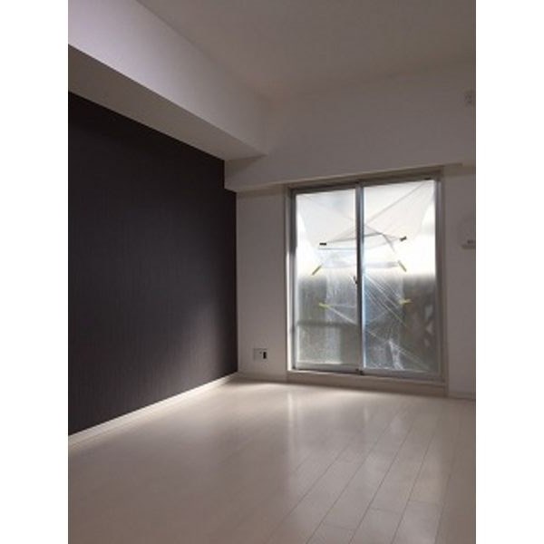 セレニティー名駅 リビング