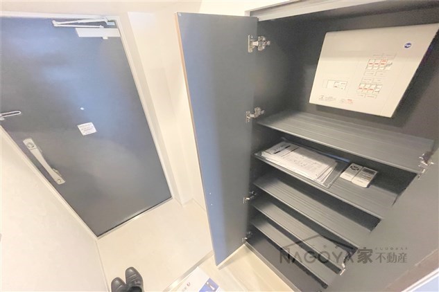 ゼスタレジデンス桜山 玄関