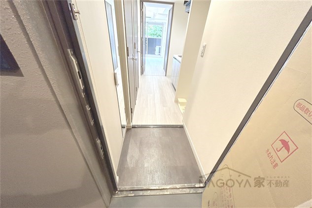 プレサンス広小路通今池 玄関