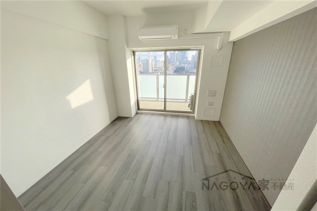 プレサンス名古屋菊井セルカ リビング