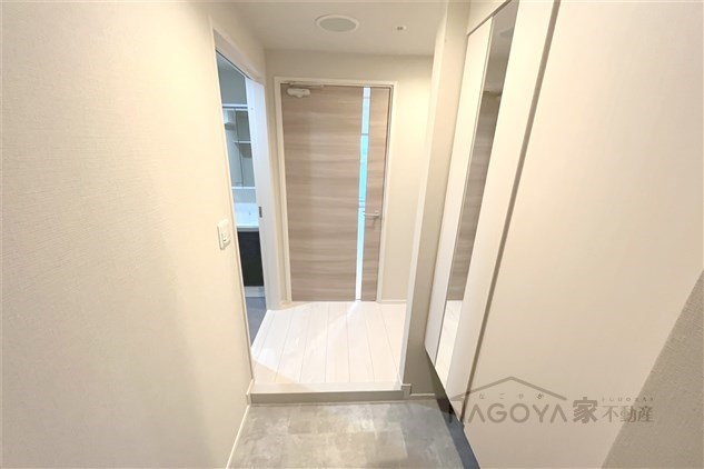 Flair丸の内 玄関