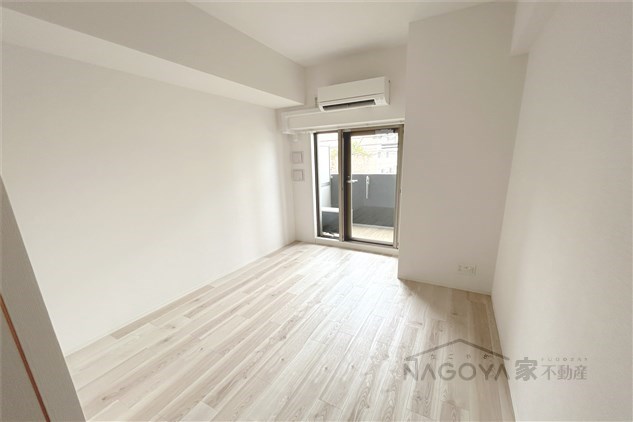 エスリード今池ルミナス リビング