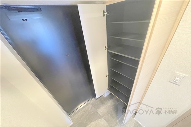 CREST TAPP平安通 玄関