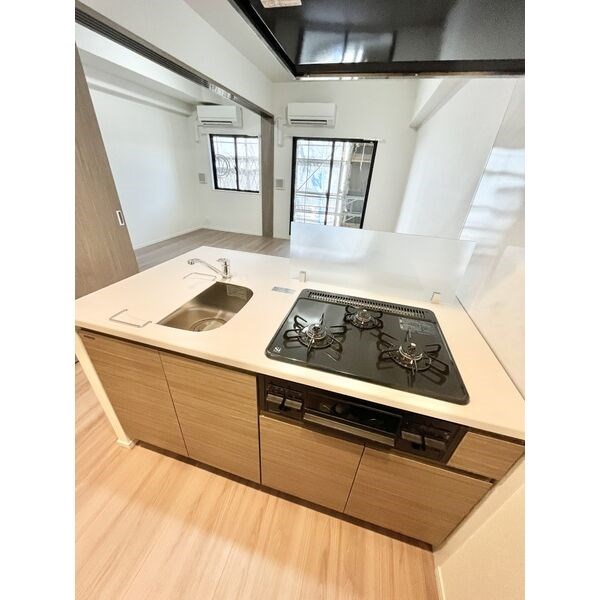 CREST TAPP平安通 キッチン