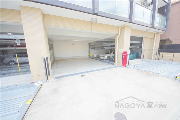 meLiV桜山 駐車場