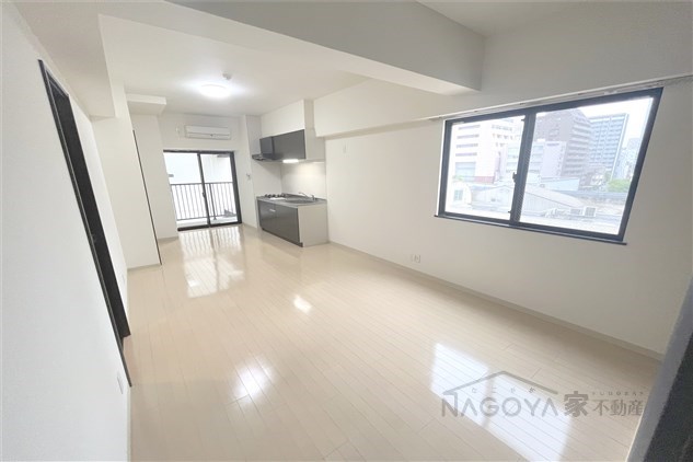 パークレジデンス丸の内駅前 リビング