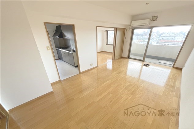 ソレイユ徳川 リビング