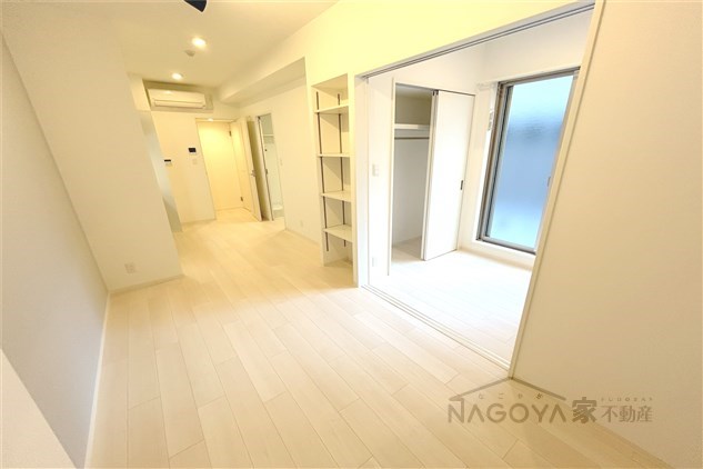 リーデンス名古屋駅西 リビング