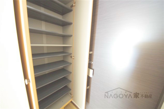 丸の内エンブルコート その他1