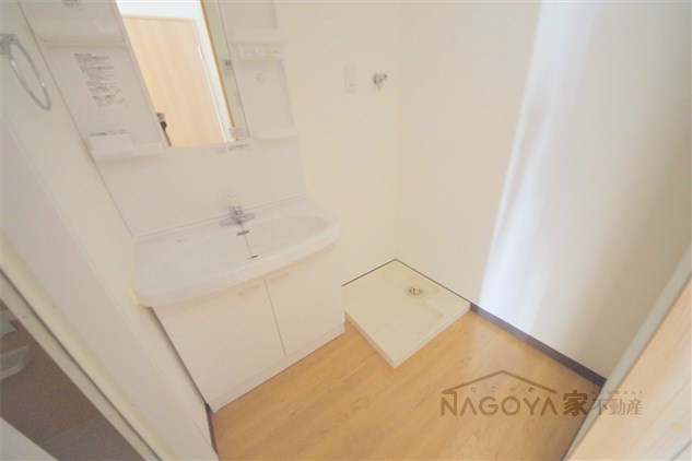 丸の内エンブルコート その他3